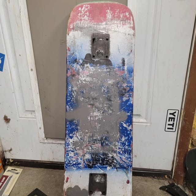 Skateboarding Saves skate session
